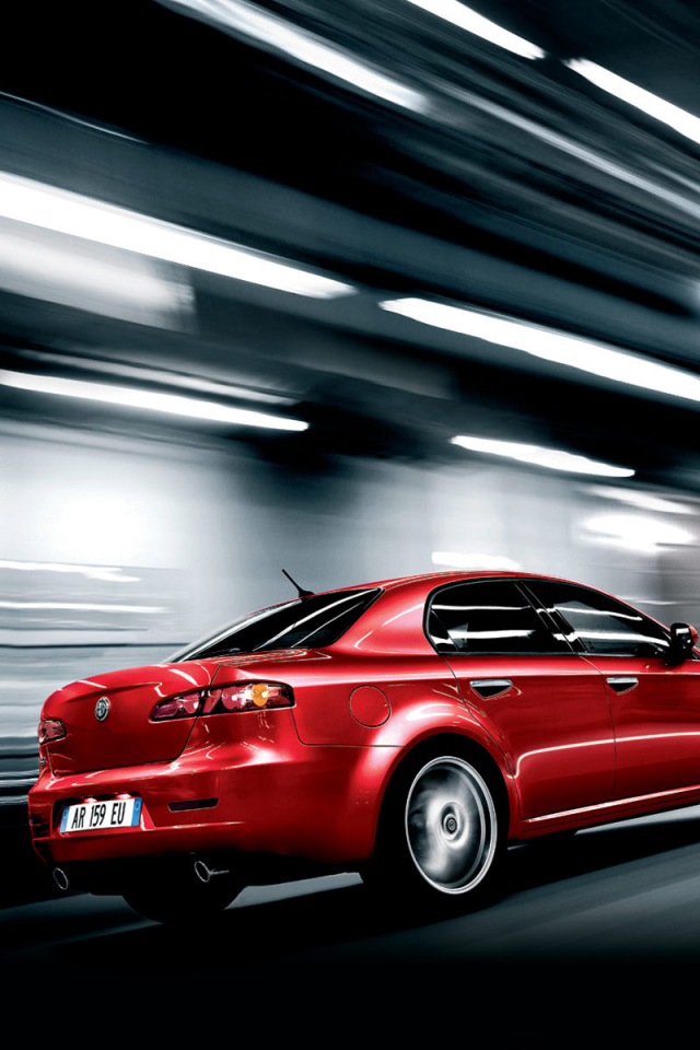 Автомобиль марки Alfa Romeo модели 159