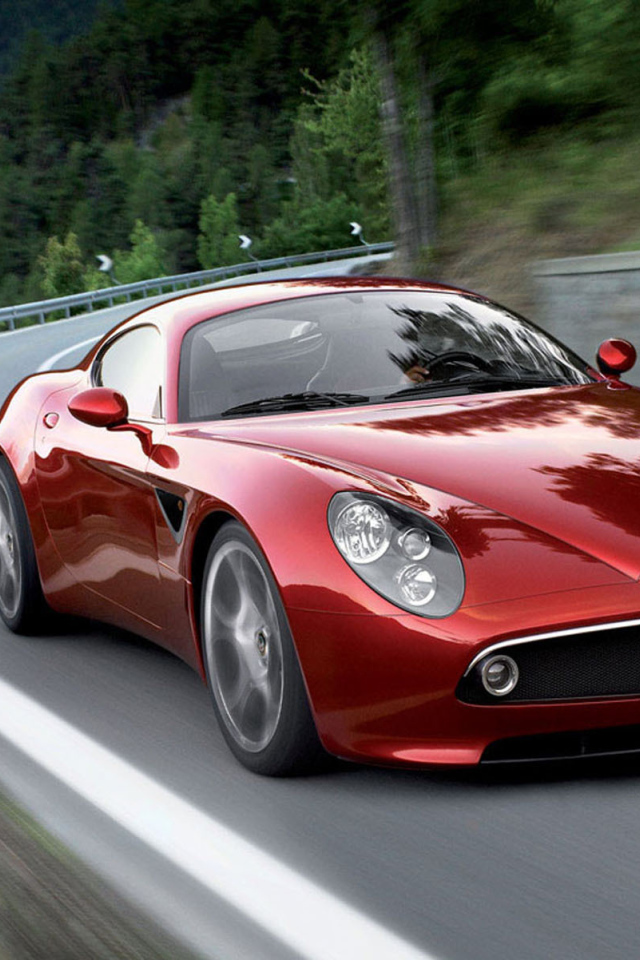 Новая машина Alfa Romeo 8c competizione