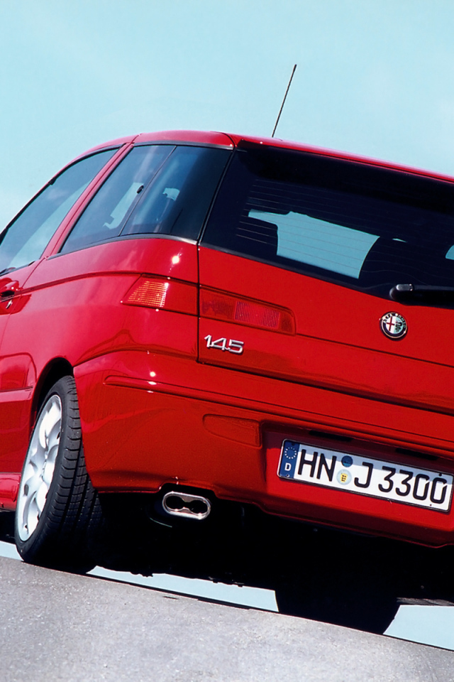 Фото автомобиля Alfa Romeo 145