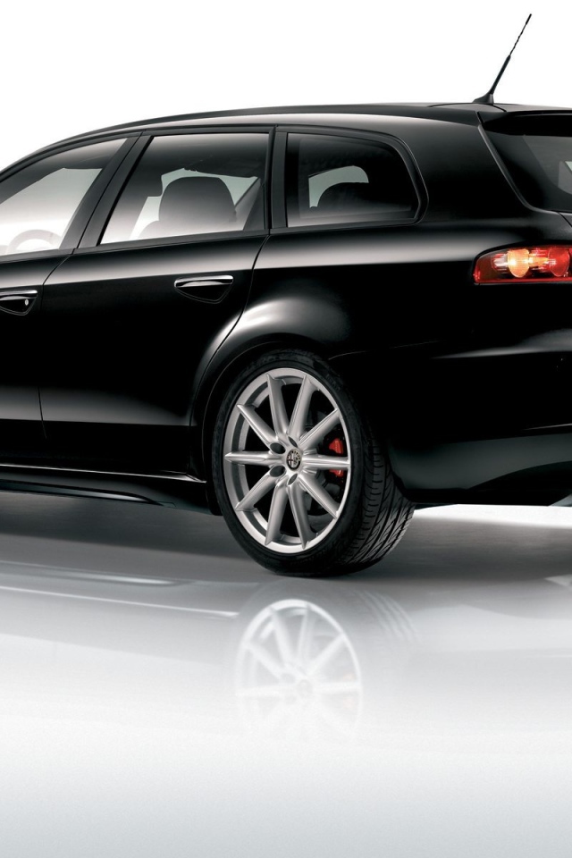 Надежный автомобиль Alfa Romeo 169