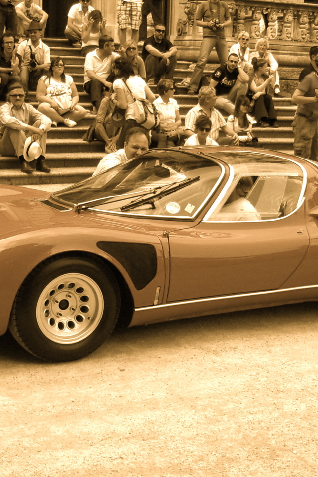 Надежный автомобиль Alfa Romeo 33