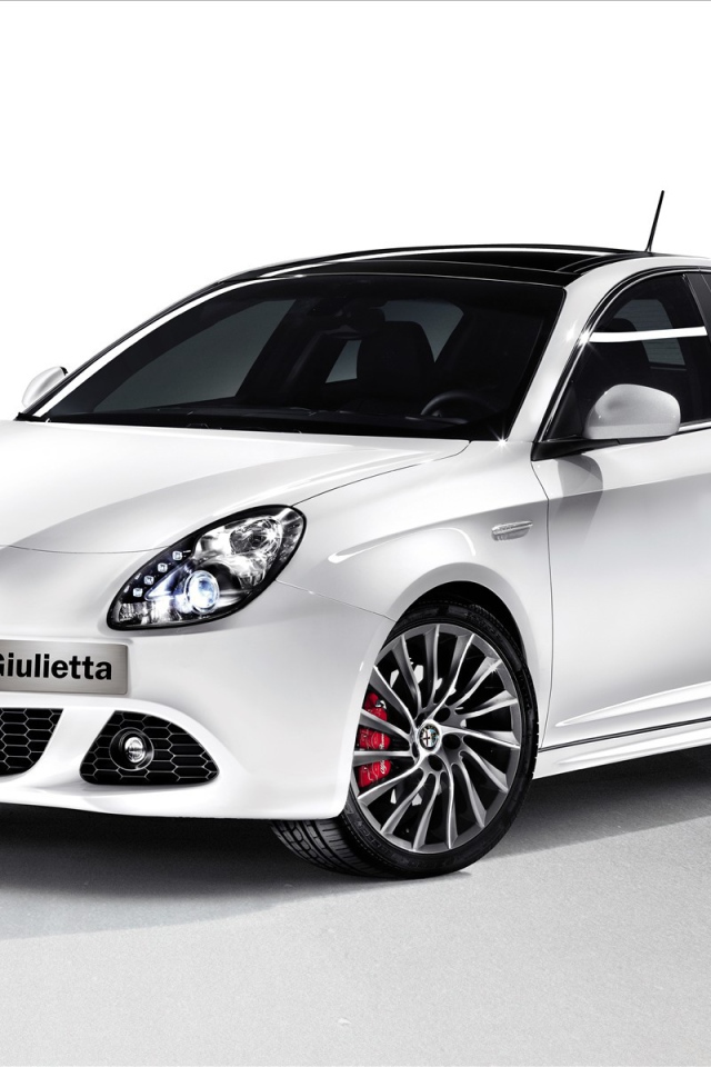 Новая машина Alfa Romeo giulia