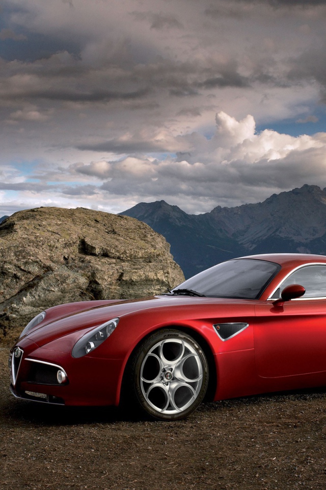 Надежная машина Alfa Romeo 8c competizione