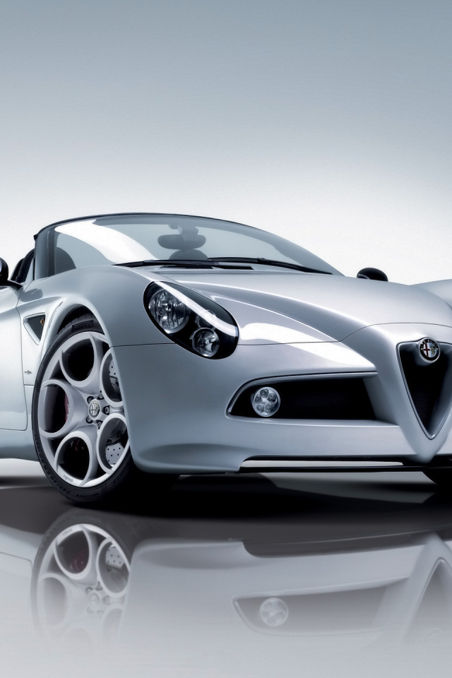 Надежная машина Alfa Romeo 8c spider