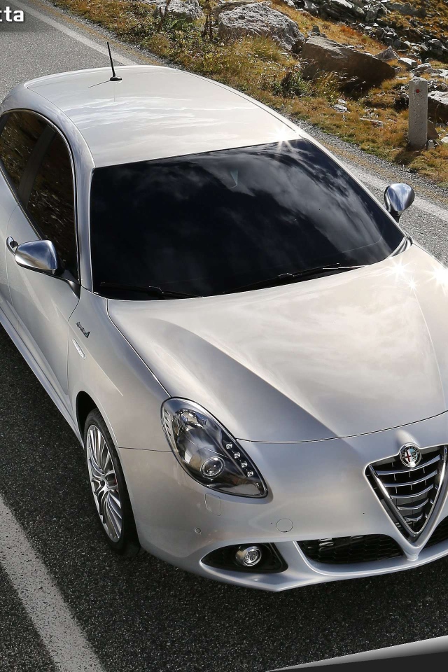 Надежная машина Alfa Romeo giulietta 2014