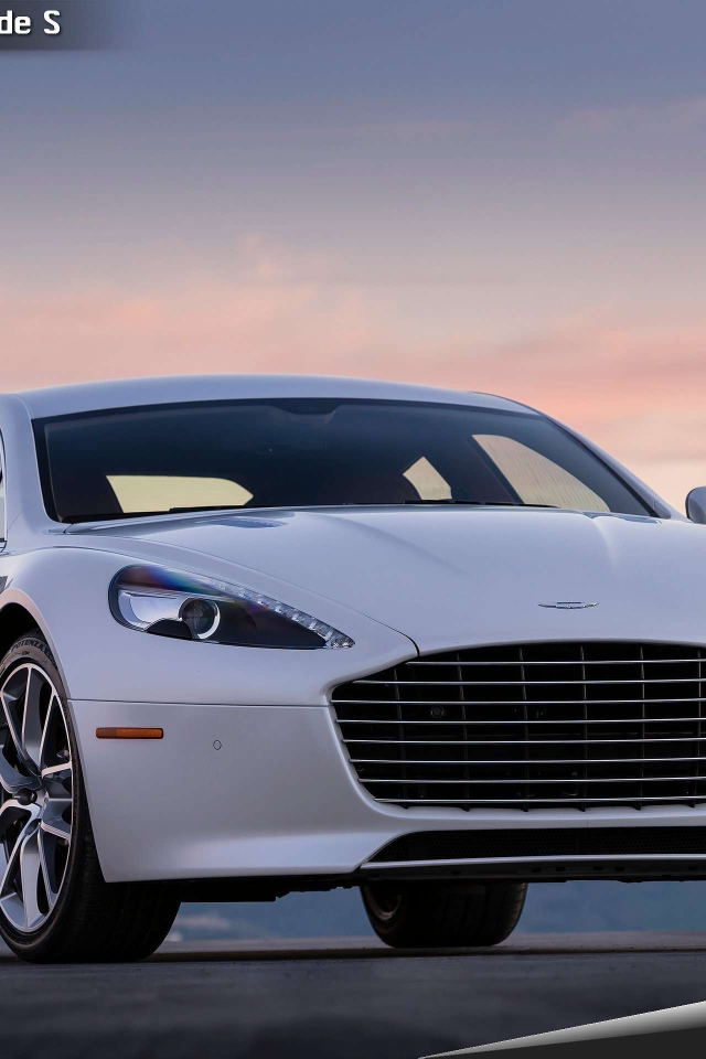 Красивый автомобиль Aston Martin 2014 в Москве