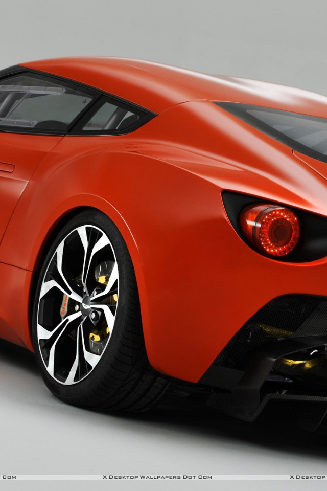 Красивый автомобиль Aston Martin zagato