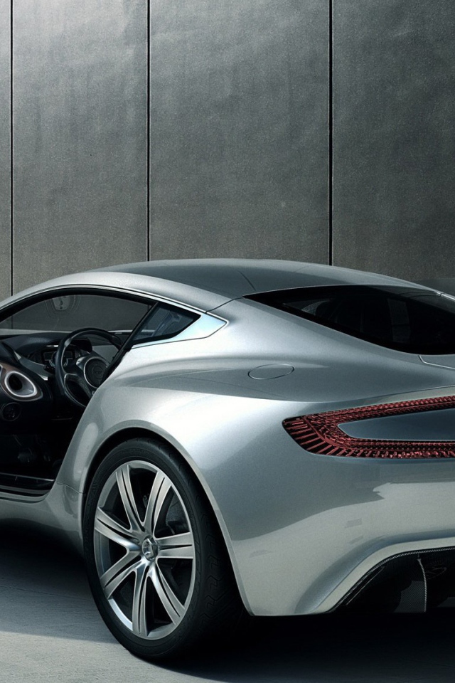 Фантастический Aston Martin one 77