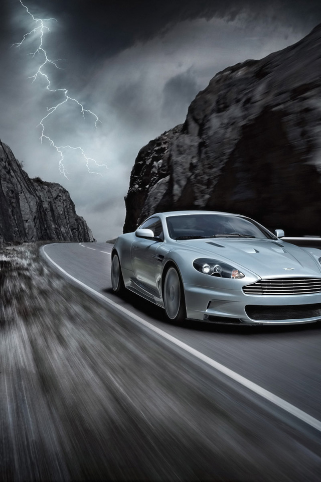 Новый автомобиль Aston Martin volante
