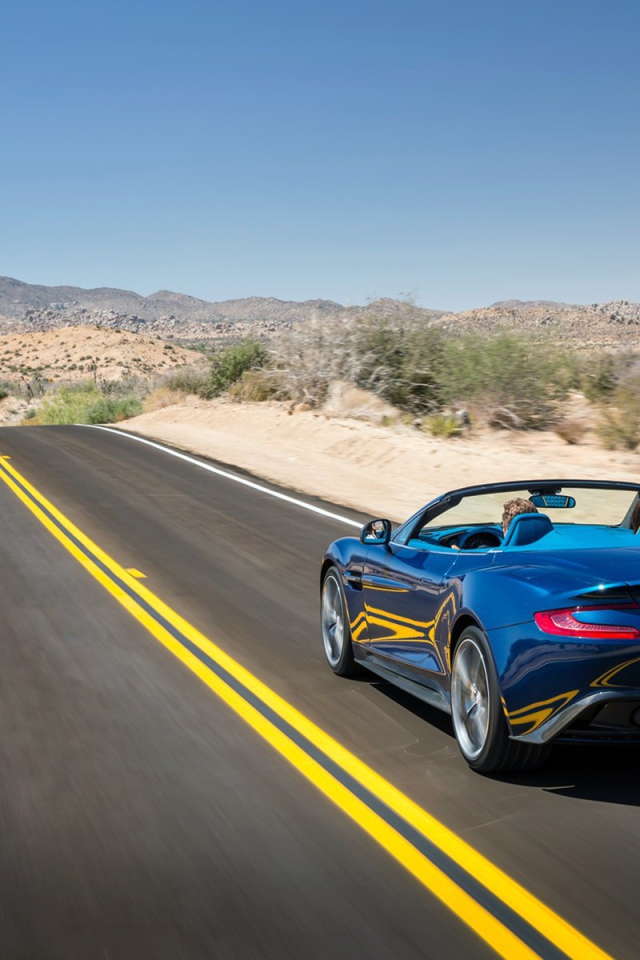 Новая машина Aston Martin volante