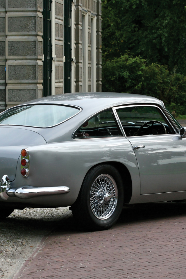 Фото автомобиля Aston Martin db4