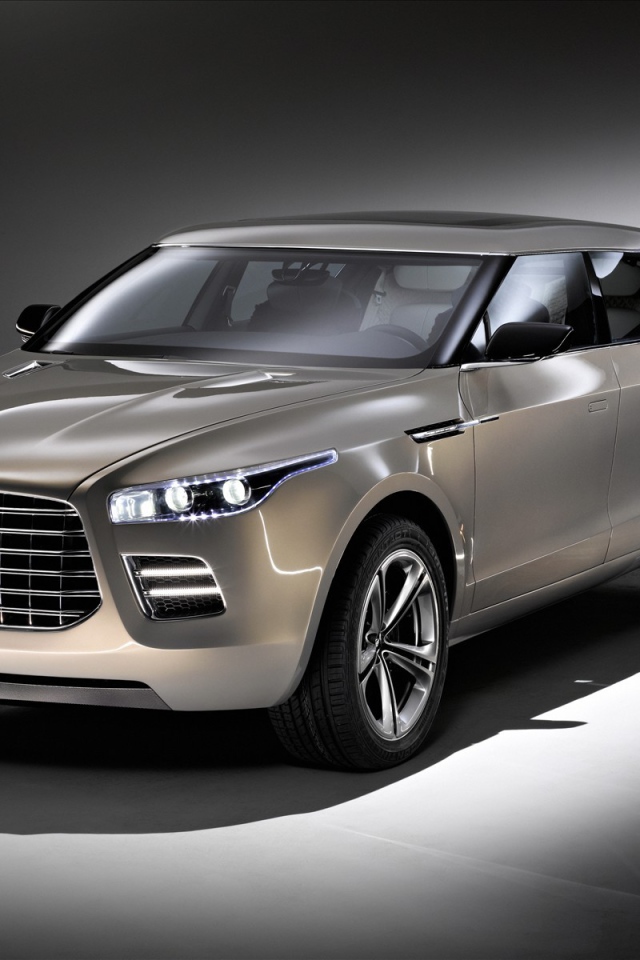 Надежная машина Aston Martin lagonda