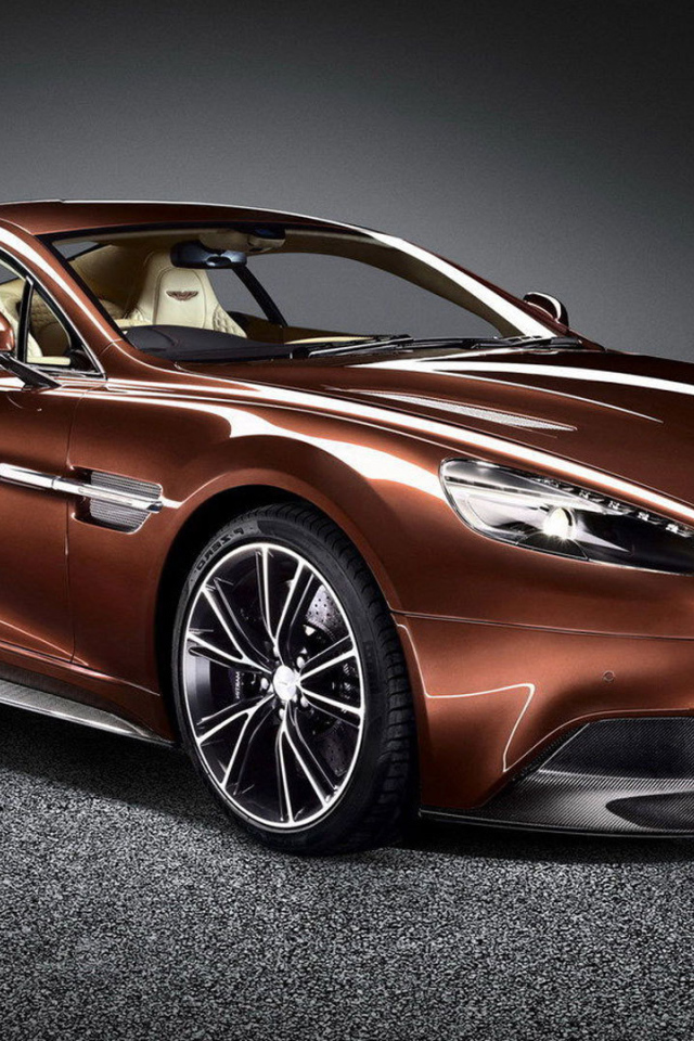 Надежный автомобиль Aston Martin vanquish