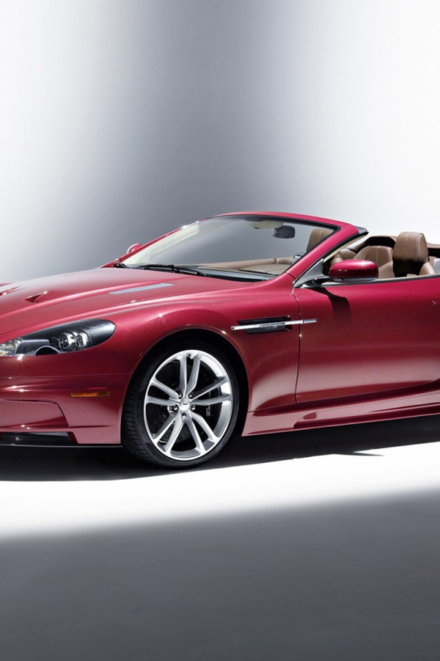 Надежный автомобиль Aston Martin volante