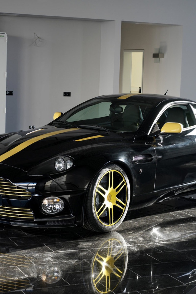 Тест драйв автомобиля Aston Martin mansory