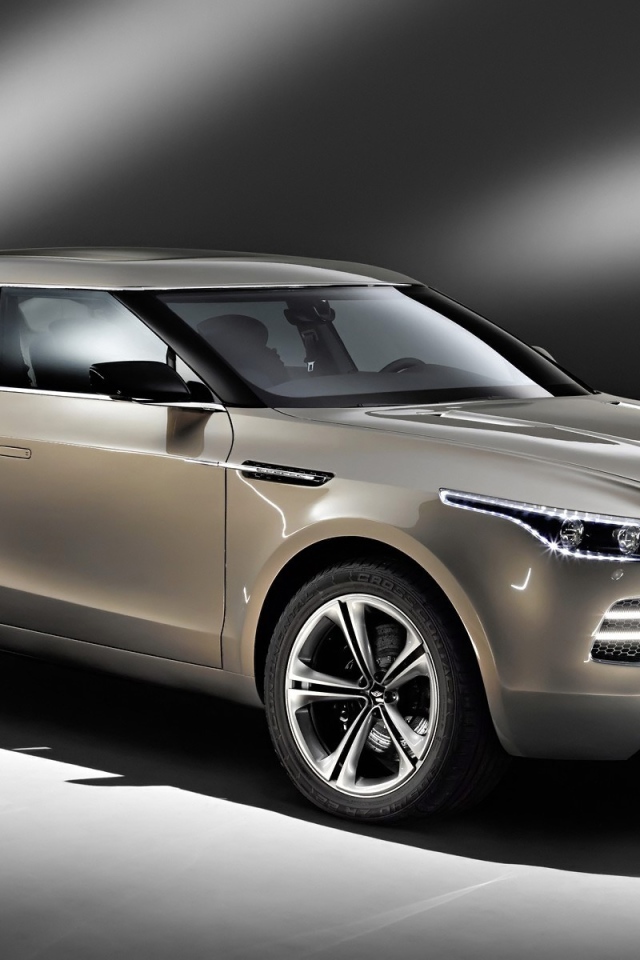 Новая машина Aston Martin lagonda