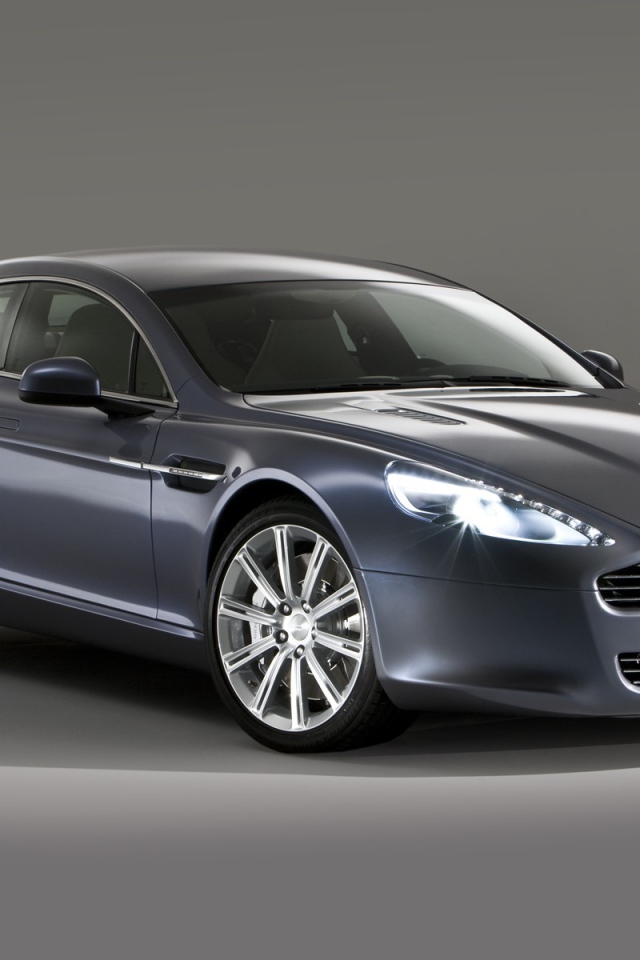 Новая машина Aston Martin rapide