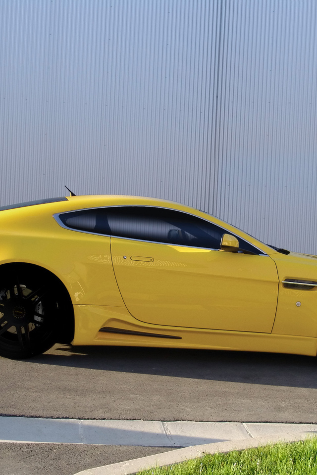 Надежная машина Aston Martin mansory