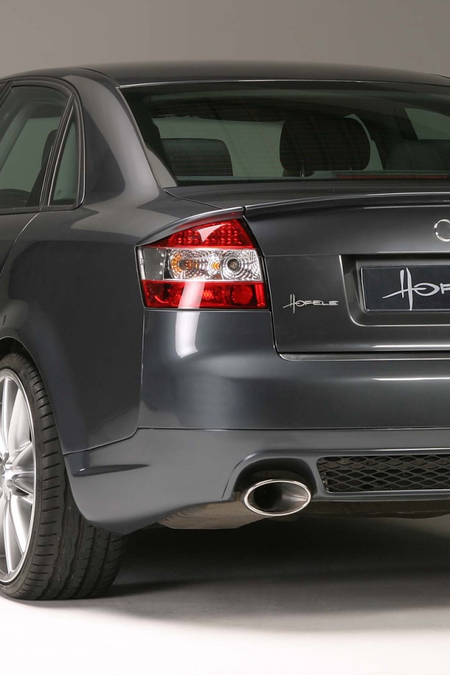 Красивый автомобиль Audi a4 b6 в Москве