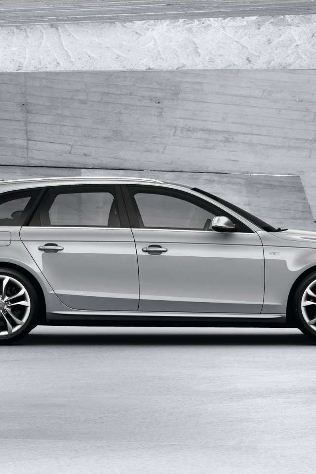 Красивый автомобиль Audi avant