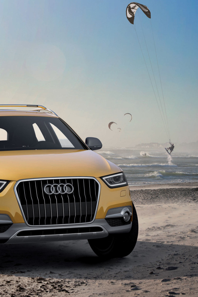 Красивый автомобиль Audi q3 в Москве