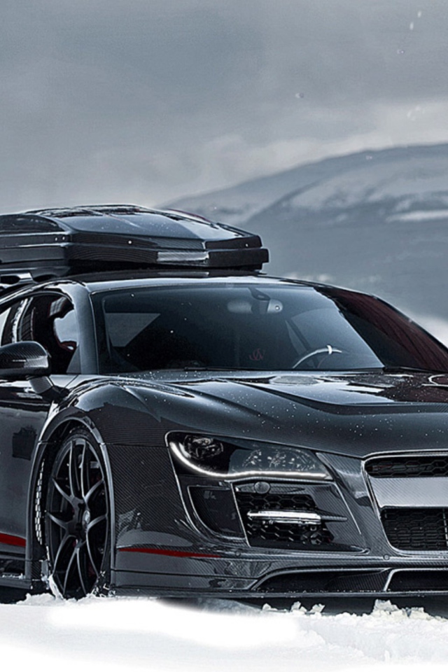 Автомобиль марки Audi модели 2013