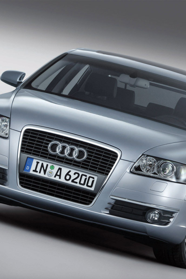 Автомобиль марки Audi модели a6