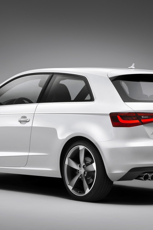 Автомобиль марки Audi модели a3