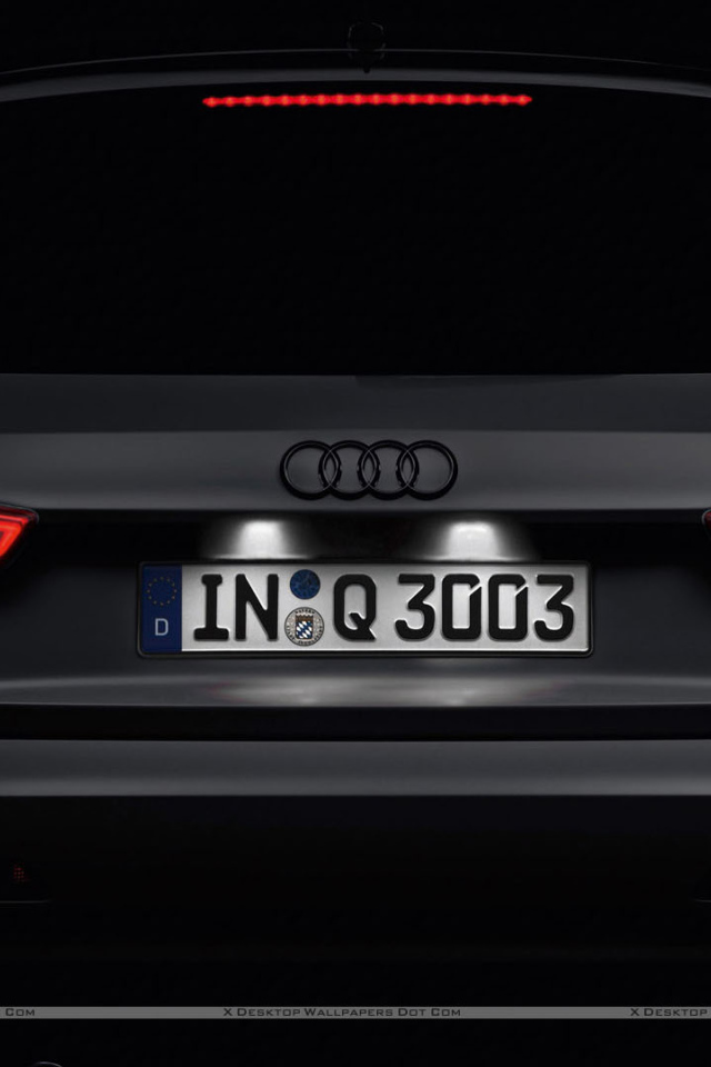 Автомобиль марки Audi модели q3
