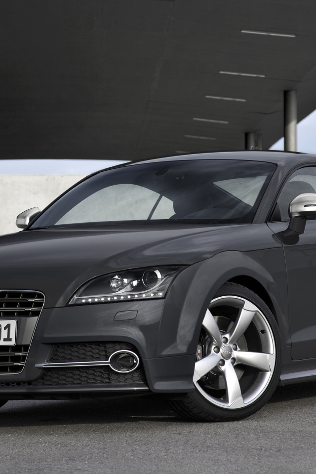 Новый автомобиль Audi TT 2014