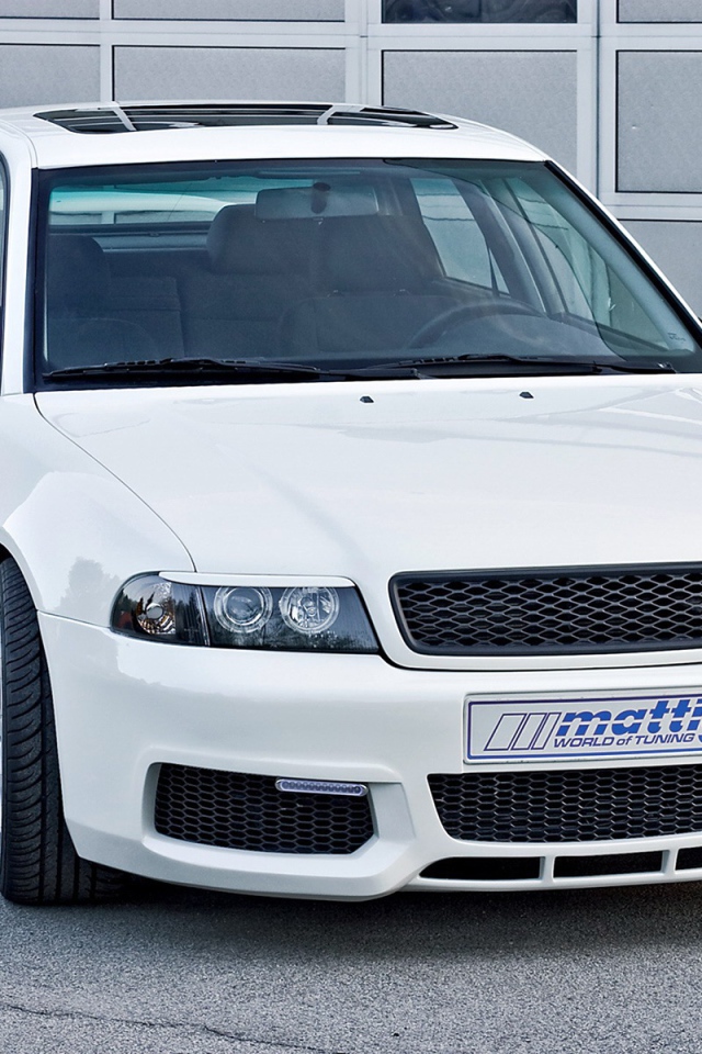 Надежная машина Audi b5