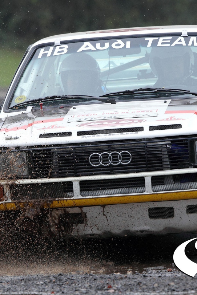 Тест драйв автомобиля audi quattro