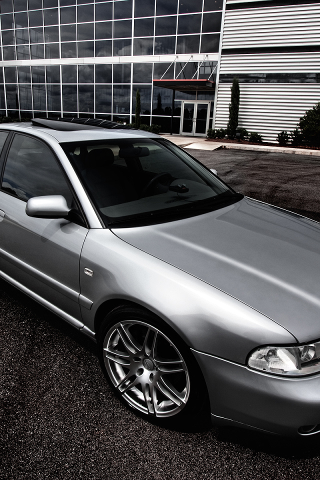 Новая машина Audi b5