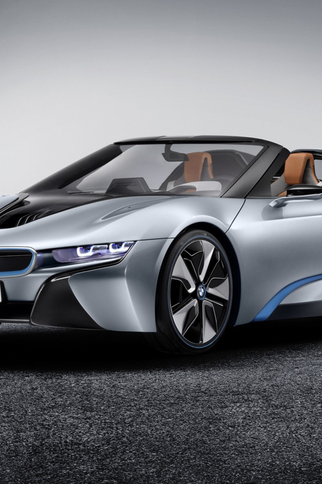 Серебристый Bmw i8 spyder