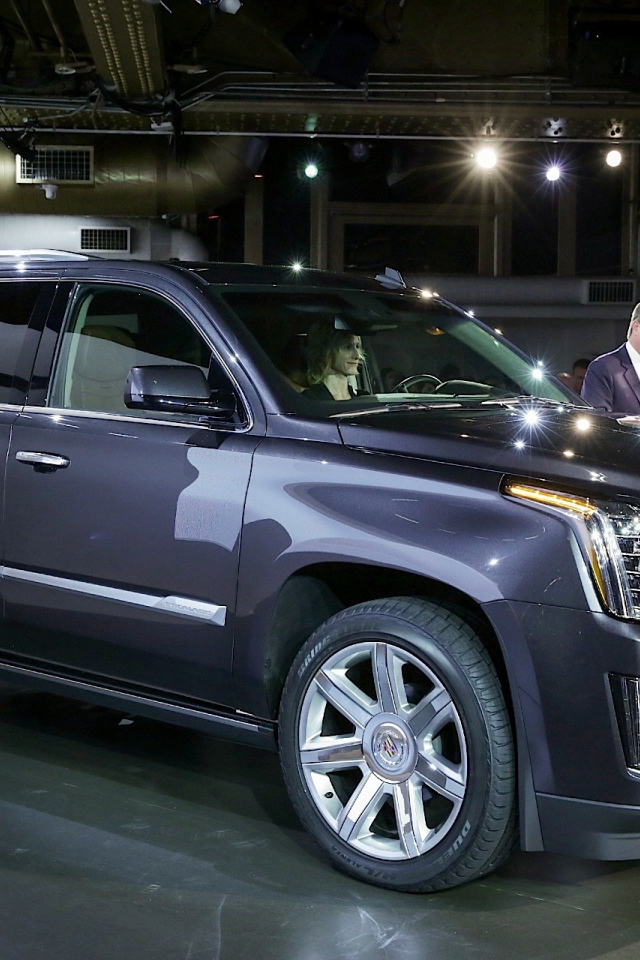 Премьера Cadillac Escalade 2014