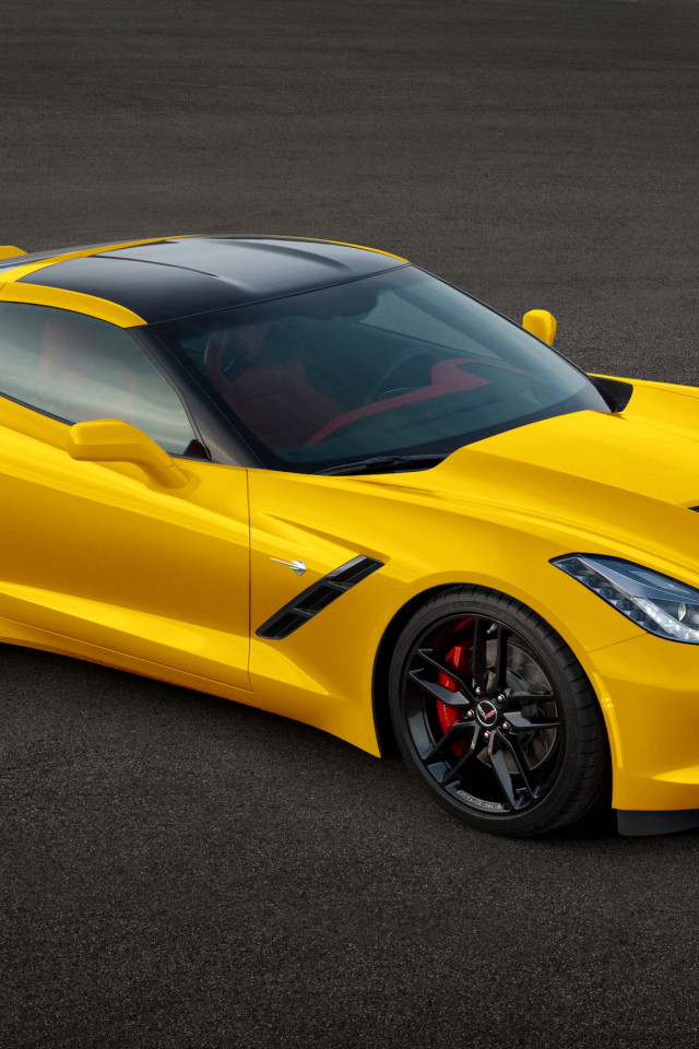 Надежная машина Chevrolet Corvette 2014 года
