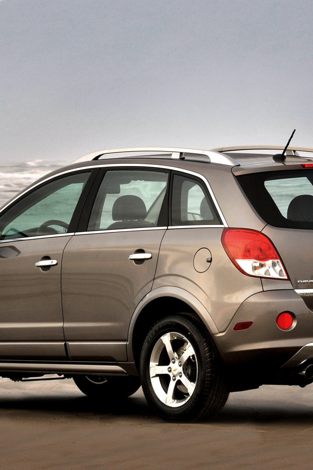 Тест драйв автомобиля Chevrolet Captiva 2014