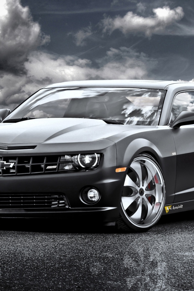 Черный Chevrolet Camaro SS