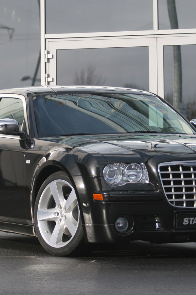 Черный Сhrysler 300c