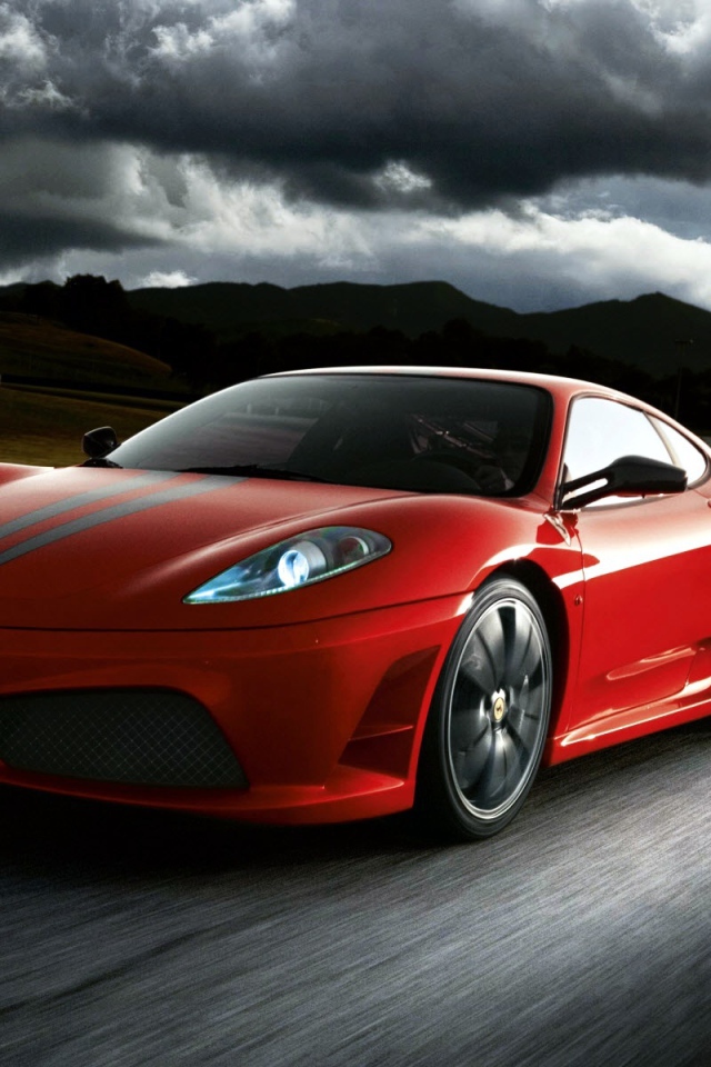 Автомобиль Ferrari 430 scuderia