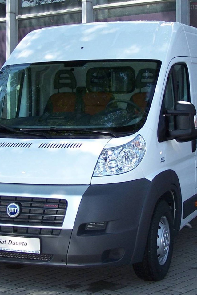 Красивый автомобиль Fiat Ducato в Москве