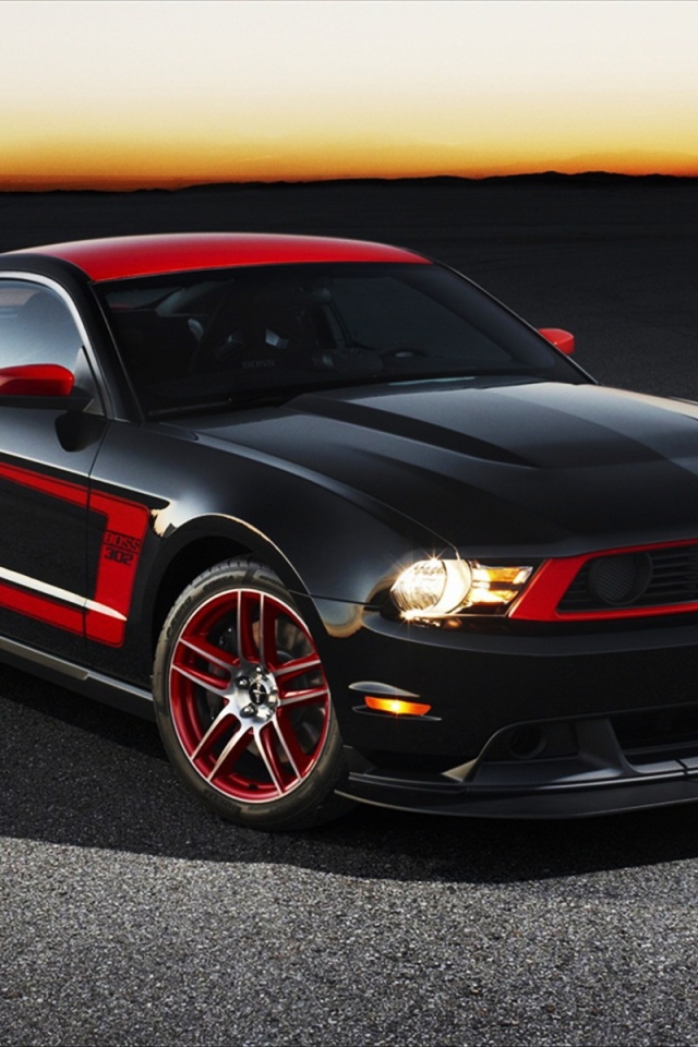 Автомобиль Ford Mustang Boss