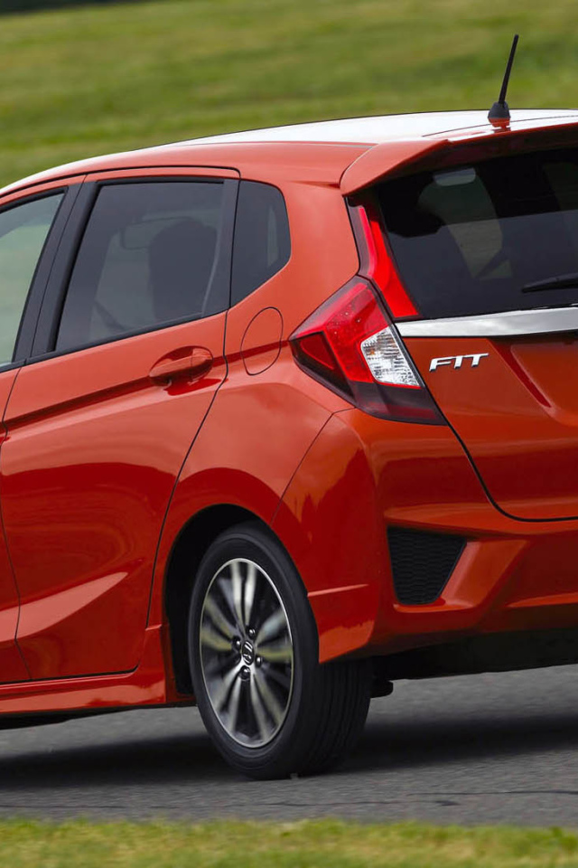 Новый автомобиль Honda Fit 2014