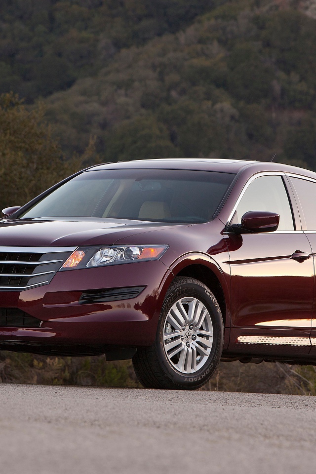 Надежный автомобиль Honda Crosstour