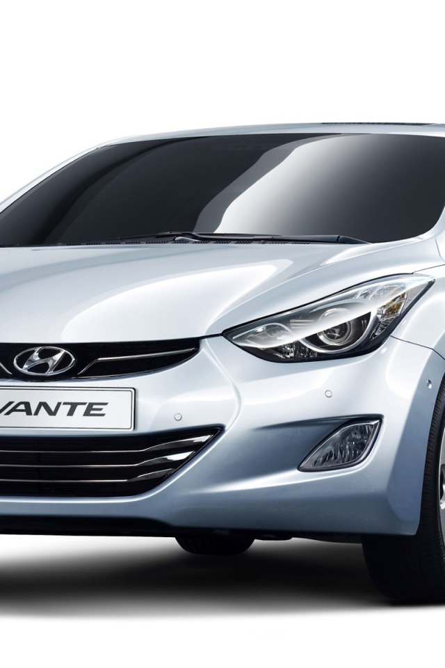 Красивый автомобиль Hyundai Elantra в Москве