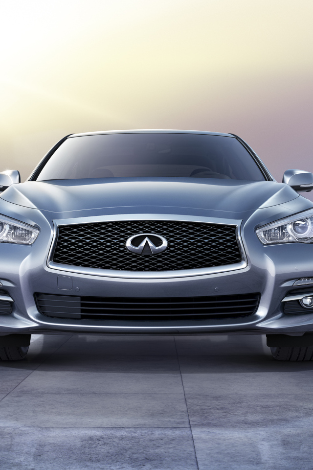 Надежная машина Infiniti Q50 2014 года