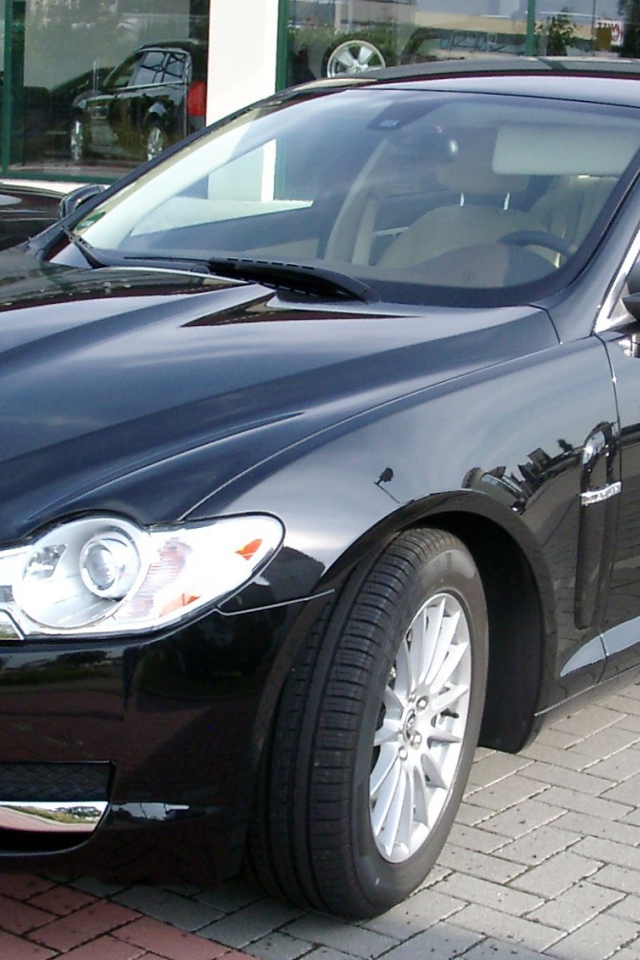 Роскошный Jaguar XF