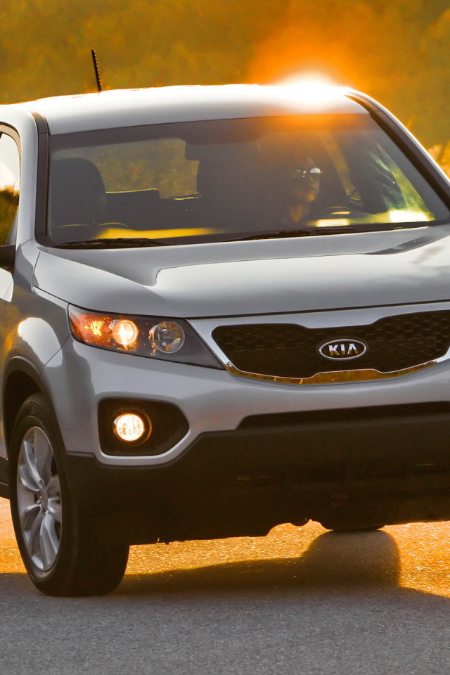 Красивый автомобиль Kia Sorento в Москве