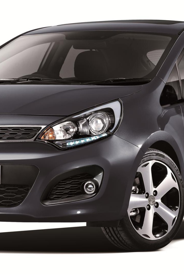 Тест драйв автомобиля Kia  Rio
