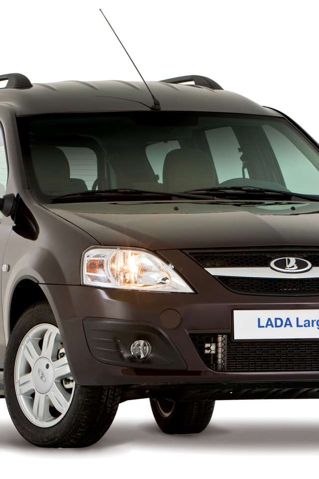 Коричневая Lada Largus